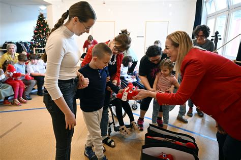 Interaktív foglalkozás a Pető Intézetben, szülők bevonásával