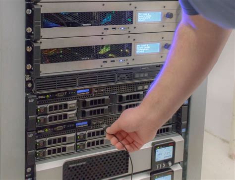 MariaDB logó és adatbázis szerverek