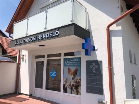 Dr. Fekete Áron és a rendelő személyzete