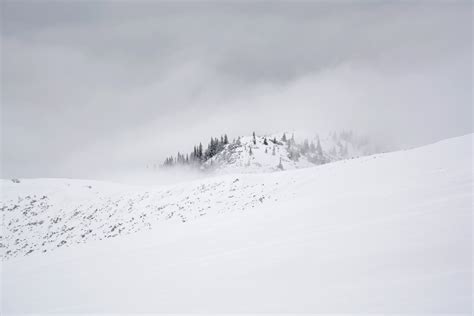 Hóvihar a hegyekben
