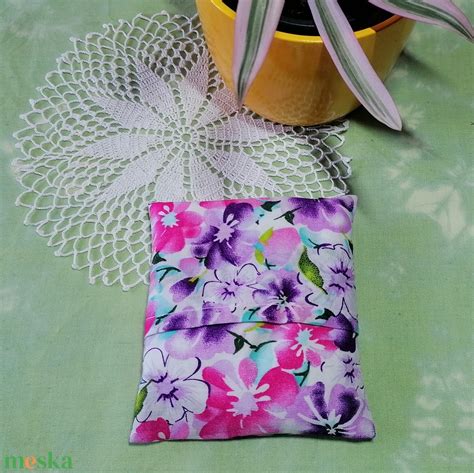 Különböző mintájú cseresznyemag párnák