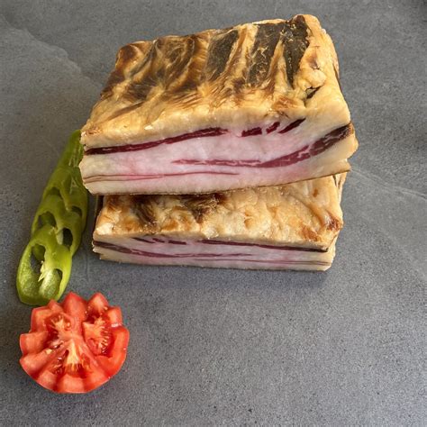 Kolbász és szalonna mangalica húsból
