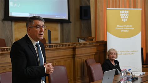 A szülő-gyermek-szakember együttműködés modellje a korai fejlesztésben