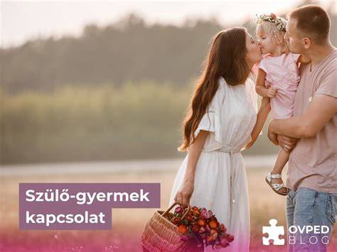 Szülő és gyermek békésen beszélgetnek, miután a hiszti alábbhagyott