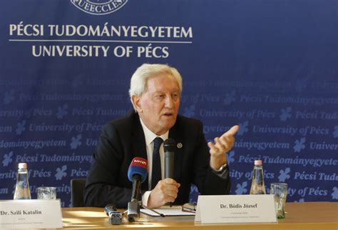 Prof. Dr. Bódis József portréja