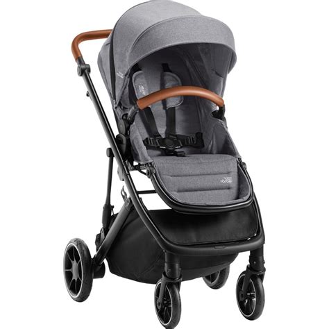 Britax Strider M babakocsi sportüléssel és mózeskosárral