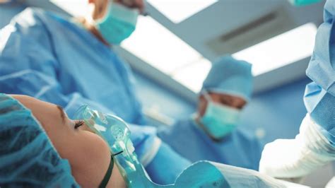 Az ambuláns szülés és a kórházi tartózkodás közötti különbségek összehasonlítása