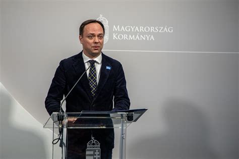Nyitrai gyermekágyas tábla részletei