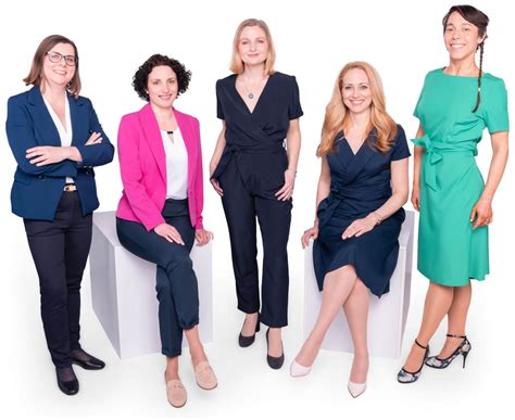 csoportkép serdülőkről