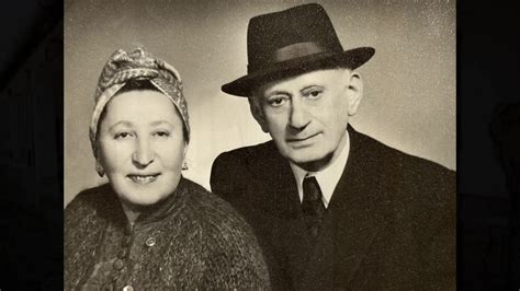 Zsidó család imádkozik