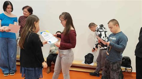 Gyógytornász Down-szindrómás csecsemővel