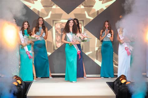 Miss Balaton győztes koronázása