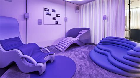 Kismamák vajúdás közben, különböző pozíciókban