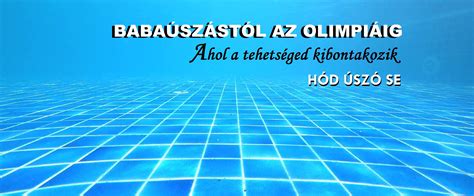Kismama úszás a tengerben