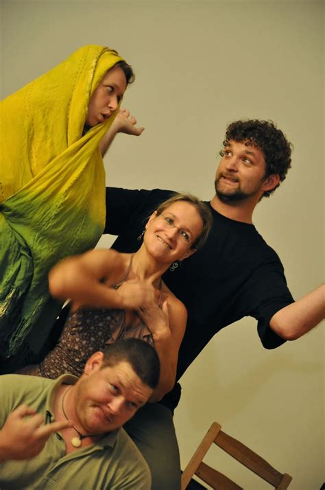 Playback-színház előadás a Józan Babák Klub rendezésében