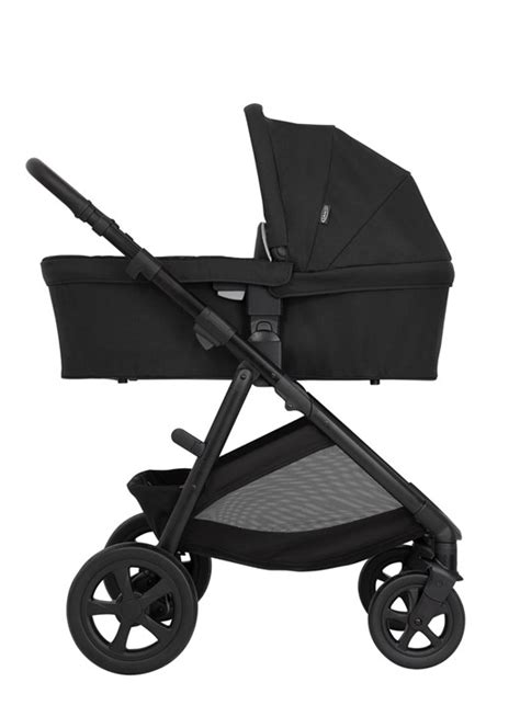 A Graco Near2Me™ DLX babakocsi állítható tolókarja és kupolája