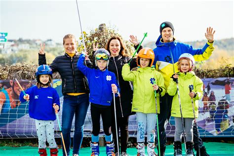 Család sportol babakocsival