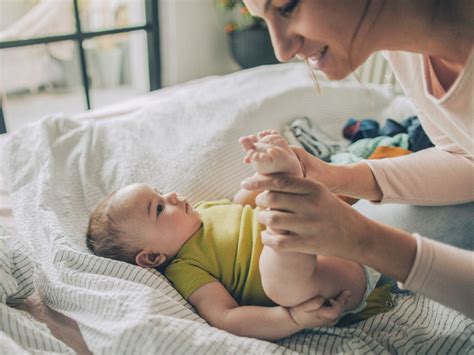 A szülő és a baba közös pelenkázási rituáléja