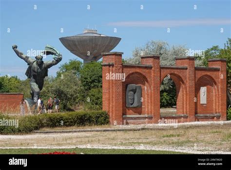 Szoborpark avatása Szigetváron