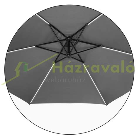 Napernyő szúnyoghálóval a kertben