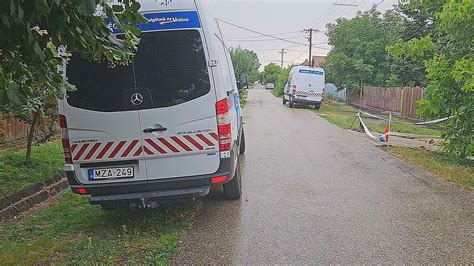 kétéves kisfiú fulladt medencébe