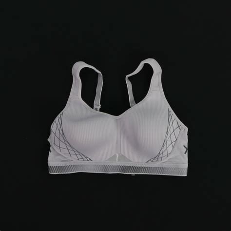Triumph Mamabel Comfort N szoptatós melltartó viselése a mindennapokban