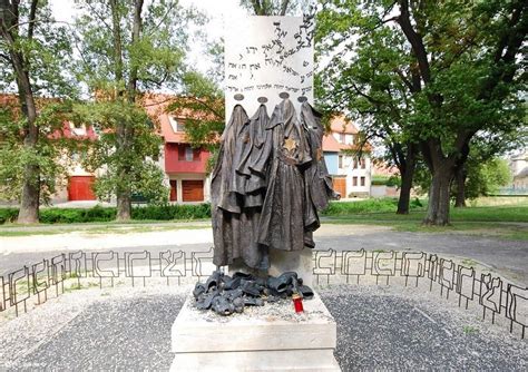 Ojtózi emlékmű a Soproni Parkerdőben