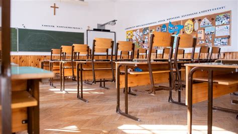 Iskolapad és tanár