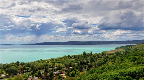 Balatonboglár látképe