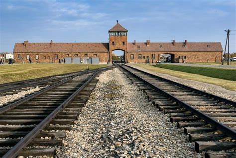 Auschwitz II-Birkenau tábor, a krematóriumok romjai