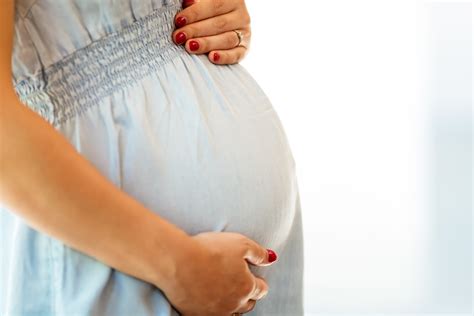 A kismama hasának változása a harmadik trimeszterben