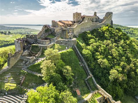 Szigligeti vár panorámával