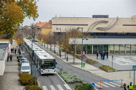 Új alacsonypadlós busz Szombathelyen