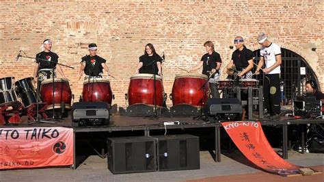 Japán Taiko dobok és előadók