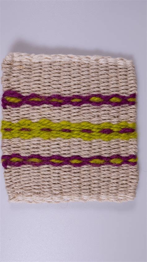 Keresztsávoly és gyémántsávoly szövés összehasonlítása