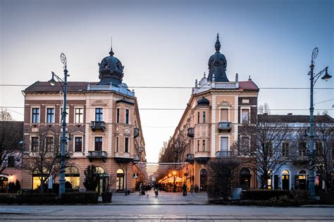 Debrecen városának címerei és jellegzetes épületei