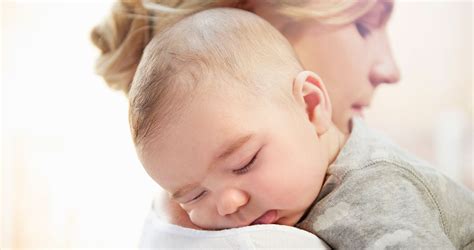 A baba és a szülő alvásigényének különbsége