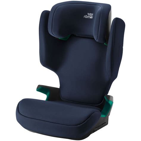 Britax Römer Adventure Plus autósülés fekete színben modern autó belső terében