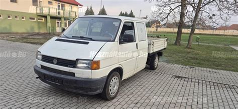 Volkswagen Transporter platós kivitelben