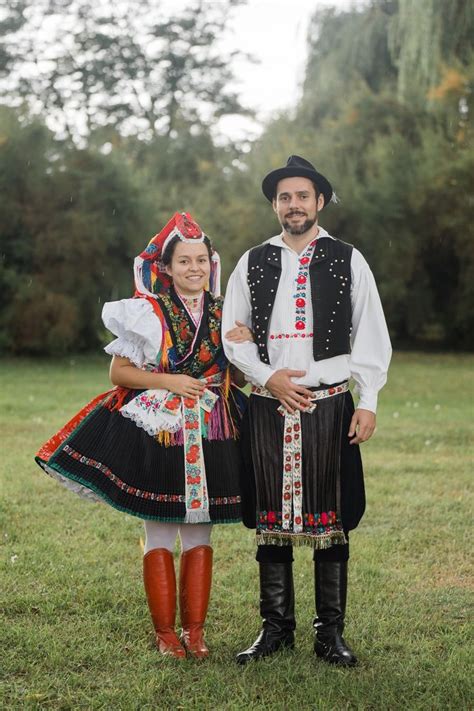 Magyarszováti népviselet