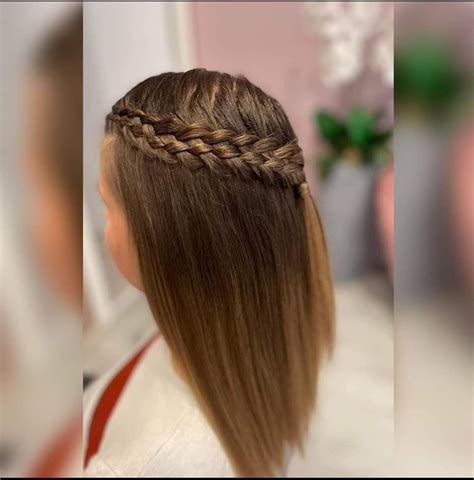 Fonott frizura rövid hajból