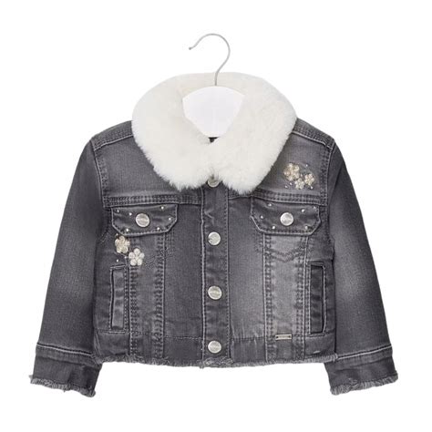 Mayoral baba farmer kabát elrendezési rajza a zsebekkel és gombokkal