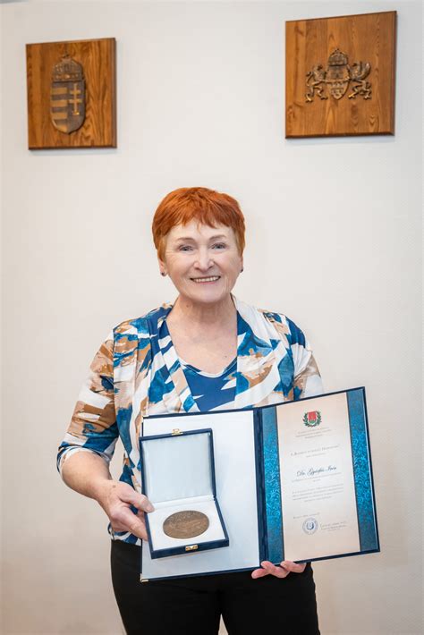 Dr. Seres Irén portréja