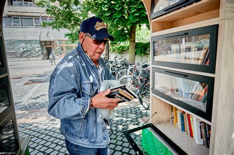 Könyvcsere pont és ülőhely a Ráday utcán