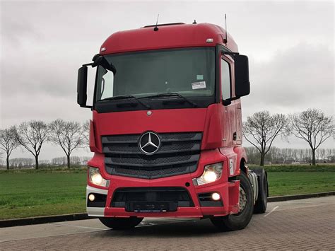 A Mercedes-Benz Actros 1845 teherautó műszaki rajza