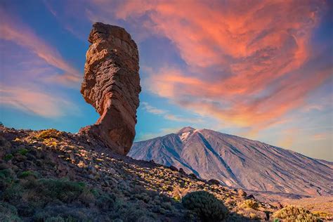 Tenerife, Teide Nemzeti Park, holdbéli táj, gyerekek