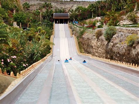 Tenerife, vízipark, csúszdák, medencék