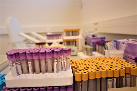 modern laboratóriumi vérvételi környezet
