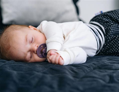 Baba altatása ringatással